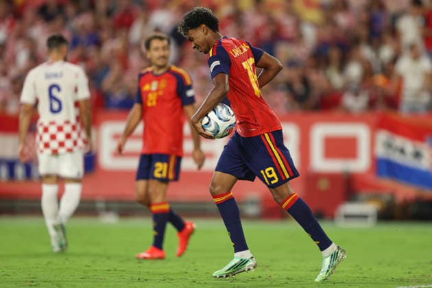 NED: Spain v Croatia. UEFA Nations League. Matchday 2. Lamine Yamal of Spain during Spain v Croatia UEFA Nations League match at La Cartuja Stadium on September 29, 2026 in Sevilla, Spain. kpng Copyright: xAntonioxPozox xPRESSINPHOTOx AP_2627_ESP_CRO_045