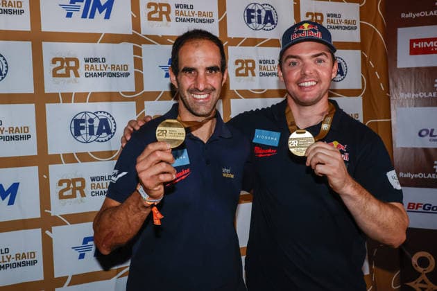 W2RC - RALLYE DU MAROC 2026 412 WALKNER Matthias (aut), MENA Oriol (esp), BRP Can-Am Maverick R, South Racing Can-Am, SSV SSV1, 412 WALKNER Matthias (aut), MENA Oriol (esp), BRP Can-Am Maverick R, South Racing Can-Am, SSV SSV1, medals ceremony during the Stage 1 of the Rallye du Maroc 2026, 4th round of the 2026 WR2C Championship from September 29, 2026 between Agadir and Zagora, Morocco - AgadirMorocco Copyright: xPauloxMariax