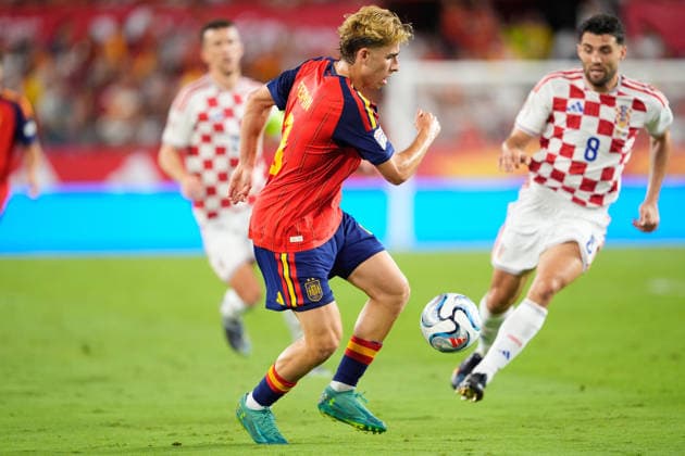 September 29, 2026, Sevilla, Sevilla, Spain: Fermin Lopez of Spain controls the ball during the UEFA Nations League 2026 27 group phase match between Spain and Croatia at Ramon Sanchez-Pizjuan stadium on September 29, 2026, in Sevilla, Spain. Sevilla Spain - ZUMAa181 20260929_zaa_a181_108 Copyright: xJoaquinxCorcherox