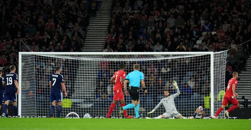 Nico Elvedi of Switzerland scores to give the Swiss a 0-2 lead. Scotland v Switzerland, Football, UEFA Nation s League, Group B1, Hampden Park, Glasgow, UK, Hampden Park, Glasgow, Scotland, Scotland, UK - 29 Sep 2026Glasgow Hampden Park Scotland United Kingdom Copyright: xStuartxWallace Shutterstockx 17176216bs
