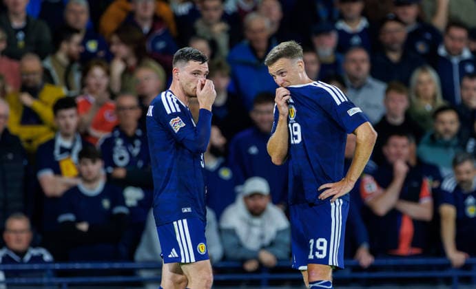 29.09.2026 Scotland v Switzerland, UEFA Nations League, League Stage : Andy Robertson and Lewis Ferguson suffer a very long night with 10 men  Copyright: xKennyxRamsay.Scotlandx NINTCHDBPICT001112154119