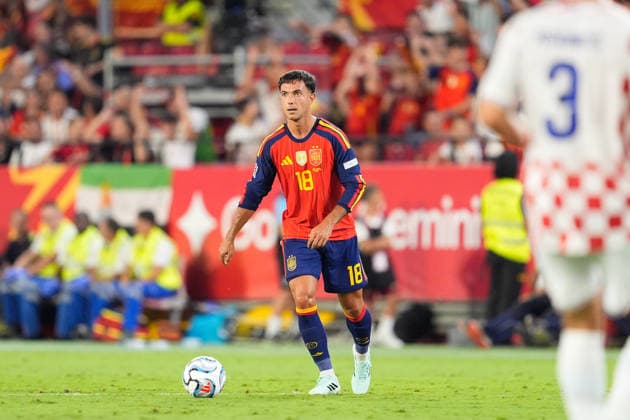 September 29, 2026, Sevilla, Sevilla, Spain: Martin Zubimendi of Spain drives the ball during the UEFA Nations League 2026 27 group phase match between Spain and Croatia at Ramon Sanchez-Pizjuan stadium on September 29, 2026, in Sevilla, Spain. Spain V Croatia - UEFA Nations League 2026 27 Group A3 MD2  - ZUMAa181 20260929_zaa_a181_120 Copyright: xJoaquinxCorcherox