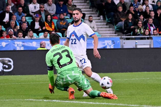 LJUBLJANA, SLOVENIA - SEPTEMBER 29: Adam Gnezda Cerin of Slovenia (R) in action against Stole Dimitrievski of North Macedonia (L) during the UEFA Nations League, League B Group B1, match between Slovenia and North Macedonia at Stadion Stozice, Ljubljana on September 29, 2026 in Ljubljana, Slovenia. (Photo by Igor Kupljenik Sports Press Photo). Copyright: xIgorxKupljenikx xSPPx Sportspressphoto_SPR242874