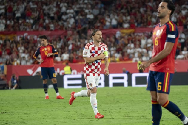 SEVILLE, SPAIN - SEPTEMBER 29: Luka Modric (N10) comes in the pitch during the UEFA Nations League match between Spain and Croatia at the Stadium Ramon Sanchez Pizjuan on the 29th of September, 2026 in Sevilla, Spain Copyright: xAndresxLopezxSheridanxx xSPPx Sportspressphoto_SPR242876