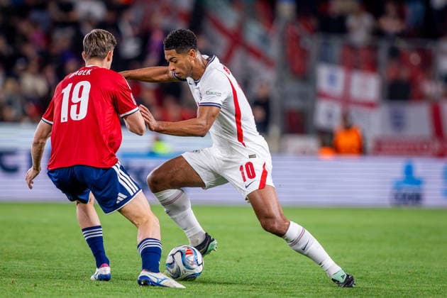 CZECHIA - ENGLAND Jude Bellingham of England and Real Madrid and Roman Macek of Czechia and AC Sparta Praha during UEFA Nations League - League A - Group A3 - Matchday 2 - football match between Czechia and England. Fortuna Arena, Eden, Stadion, Prague, Czechia September 29, 2026. Photo by Branislav Racko Copyright: xx 080A7629