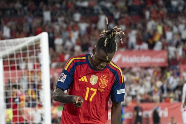 SEVILLE, SPAIN - SEPTEMBER 29: Nico Williams (N17) celebrating Spains 4th goal during the UEFA Nations League match between Spain and Croatia at the Stadium Ramon Sanchez Pizjuan on the 29th of September, 2026 in Sevilla, Spain Copyright: xAndresxLopezxSheridanxx xSPPx Sportspressphoto_SPR242884