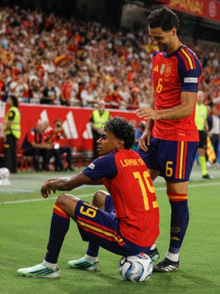 NED: Spain v Croatia. UEFA Nations League. Matchday 2. Lamine Yamal of Spain during Spain v Croatia UEFA Nations League match at La Cartuja Stadium on September 29, 2026 in Sevilla, Spain. kpng Copyright: xAntonioxPozox xPRESSINPHOTOx AP_2627_ESP_CRO_051