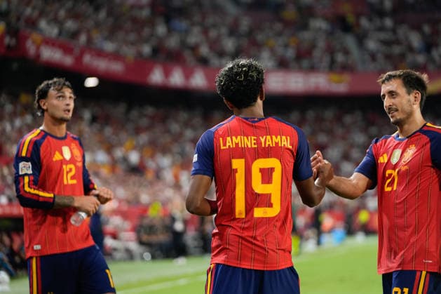 September 29, 2026, Sevilla, Sevilla, Spain: Lamine Yamal of Spain celebrates after scoring his team s third goal during the UEFA Nations League 2026 27 group phase match between Spain and Croatia at Ramon Sanchez-Pizjuan stadium on September 29, 2026, in Sevilla, Spain. Sevilla Spain - ZUMAa181 20260929_zaa_a181_136 Copyright: xJoaquinxCorcherox