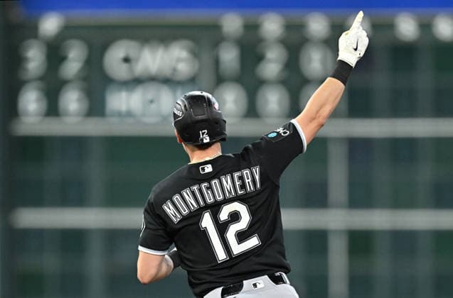 Chicago White Sox Colson Montgomery (12) runs the bases after hitting a solo home run in the fourth inning against the Houston Astros in an MLB, Baseball Herren, USA American League Wild Card game in Houston, Texas, on Tuesday, September 29, 2026.  HOU20260929724 MARIAxLYSAKER