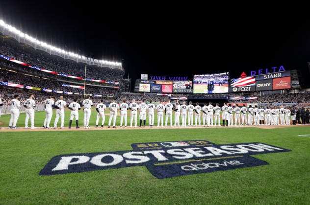 New York Yankees players are introduced before the start of an MLB, Baseball Herren, USA American League Wild Card game against the Boston Red Sox at Yankee Stadium in New York City, on Tuesday, September 29, 2026.  NYP20260929706 COREYxSIPKIN