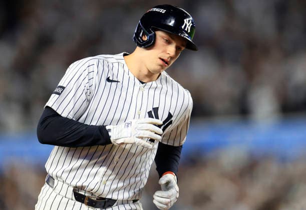 New York Yankees designated hitter Ben Rice (22) runs the bases after hitting a solo home run against the Boston Red Sox in the fifth inning of an MLB, Baseball Herren, USA American League Wild Card game at Yankee Stadium in New York City, on Tuesday, September 29, 2026.  NYP20260929720 COREYxSIPKIN