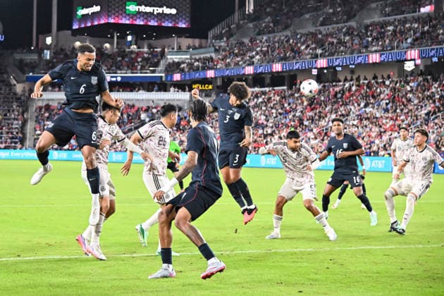 ST. LOUIS, MO - SEPTEMBER 29: Defender Chris Richards (3) of The United States heads the crossed corner kick into the net for a goal during the Impact Match where the United States Men™s national team, Nationalteam hosted the Chile Men™s National Team on Tuesday September 29th, 2026, at Energizer Park in St. Louis City, MO. (Photo by Rick Ulreich Icon Sportswire) SOCCER: SEP 29 USA vs Chile EDITORIAL USE ONLY Icon26092931