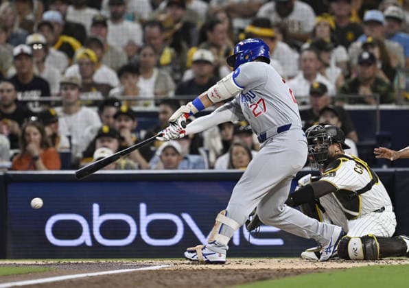 Baseball: Wild Card Series between Cubs and Padres Chicago Cubs right fielder Seiya Suzuki grounds out in the second inning of Game 1 of the National League Wild Card Series against the San Diego Padres at Petco Park in San Diego, California, on Sept. 29, 2026.  A14AA0005629410P