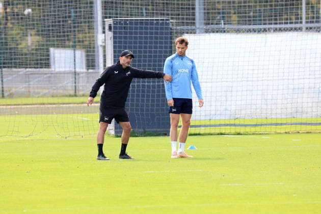 September 30, 2026, Germany, Soccer, 2. Bundesliga, 2026–2027 season, Sportforum, Hertha BSC, Head Coach Stefan Leitl leading training at Hertha BSC Berlin, Pascal Klemens of Hertha BSC Berlin 41 2. Bundesliga DFB DFL regulations prohibit any use of photographs as image sequences and or quasi-video nordphoto GmbH Engler Berlin Sportforum Berlin Germany Copyright: xNordphotox xEnglerx