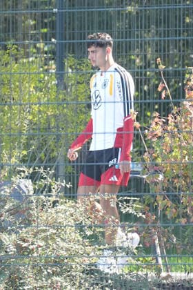 Aleksandar Pavlovic is the first player to arrive at the training field ahead of his home game in Munich against his father s home country, Serbia. Herzo Base, September 30, 2026. German National Team, Nations League Preparation, Home Ground, HerzoBase, World of Adidas, Herzogenaurach