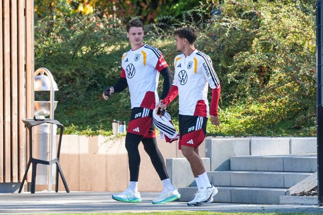 Goalie Jonas Urbig (Germany) arrives for training at HerzoBase on September 30, 2026. German National Team Nations League preparation, Home Ground, HerzoBase, World of Adidas, Herzogenaurach