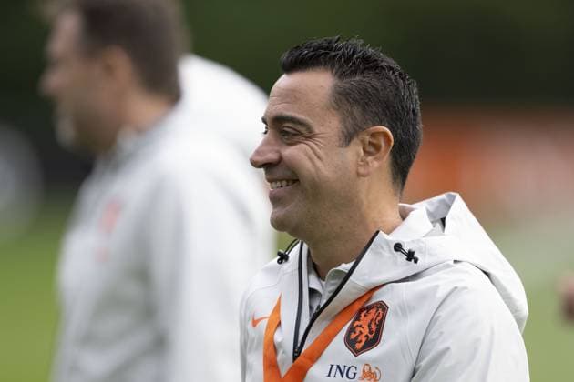 ZEIST - Netherlands national team, Nationalteam coach Xavi Hernandez during a training session in preparation for the Nations League matches against Greece and Serbia. OLAF KRAAK ANP xVIxANPxSportx xxANPxIVx 570866750 originalFilename: 570866750.jpg