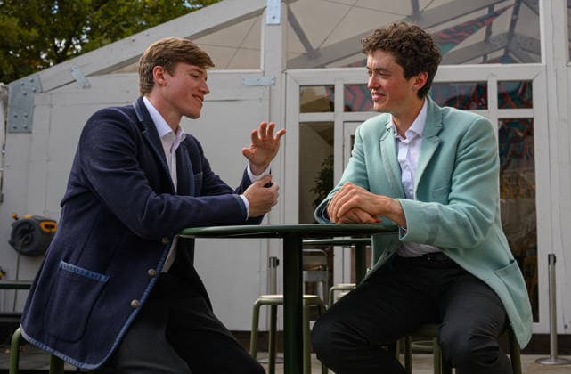 Boat Race 2027 Launch Alex Sullivan, Oxford President (left) chats to Simon Hatcher, Cambridge President during the Season Launch and Presidents™ Challenge for The CHANEL J12 Boat Race 2027 at Somerset House, Westminster 30 09 2026 UK Newspapers OUT Copyright: xGraemexWilcocksonx FIL-24012-0028