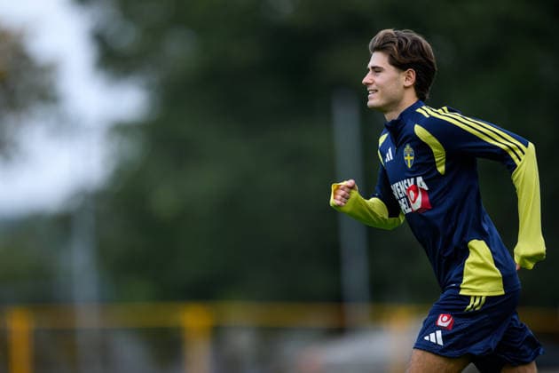 September 30, 2026: Besfort Zeneli of the Swedish men s national soccer team at a training session on September 30, 2026 in Stockholm. Photo by Jesper Zerman. BILDBYRAN code JZ JZ0762 soccer football fotball Nations League UEFA Nations League training practice Sweden Sweden Sweden A BBeng  Copyright: JESPERxZERMAN BB260930JZ021