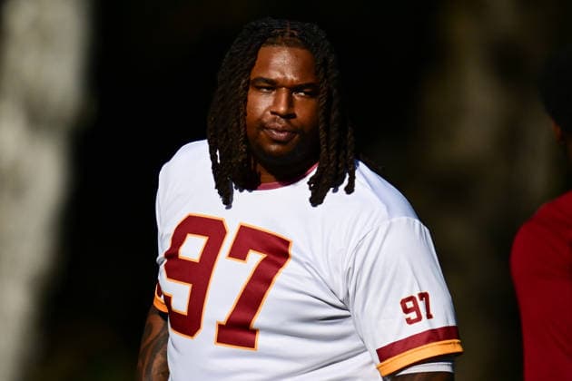 Washington Commanders, Practise Session Washington Commanders defensive lineman Tim Settle during the Washington Commanders training session and practise at the Grove Hotel, Chandler s Cross, UK on 30 September 2026. Chandler s Cross Grove Hotel Hertfordshire UK Editorial use only , Copyright: xDennisxGoodwinx PSI-24958-0036