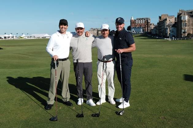UK: The Alfred Dunhill Links Championship at The Old Course, St Andrews, Scotland on 30 September 2026: Pictured: (left to right) Musician and entertainer Kelley James, Executive VP of Discovery Land JJ Dudum, Board Director of Troon Jimmy Dunne and Danny Willet (England) on the 18th tee at the Old Course, St Andrews during a practice round at the Alfred Dunhill Links Championship 2026 St Andrews The Old Course Scotland Scotland Copyright: xAlexxToddx