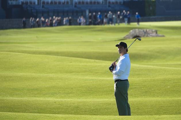 UK: The Alfred Dunhill Links Championship at The Old Course, St Andrews, Scotland on 30 September 2026: Pictured: Musician and entertainer Kelley James on the 18th fairway at the Old Course, St Andrews during a practice round at the Alfred Dunhill Links Championship 2026 St Andrews The Old Course Scotland Scotland Copyright: xAlexxToddx