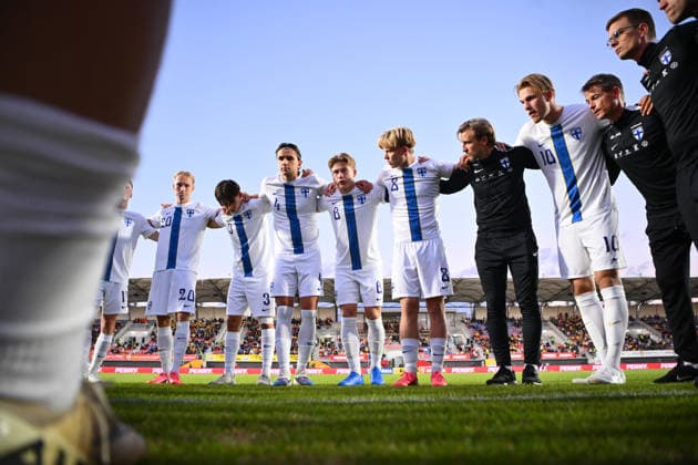 Romania v Finland, U21, U 21 Finland playrers react during the European Under-21 Championship 2027, Qualifying round game between Romania and Finland at Eugen Popescu stadium in Targoviste, Romania, 30 September 2026. ALEX NICODIM Imago Images Copyright: xAlexxNicodimx