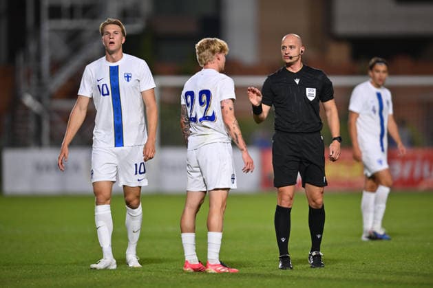 Romania v Finland, U21, U 21 Referee Dario Bel of Croatia reacts during the European Under-21 Championship 2027, Qualifying round game between Romania and Finland at Eugen Popescu stadium in Targoviste, Romania, 30 September 2026. ALEX NICODIM Imago Images Copyright: xAlexxNicodimx