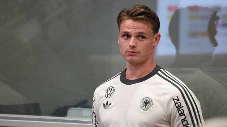 September 30, 2026, xrekx, Soccer: UEFA Nations League, Germany Press conference with Jürgen Klopp and Jonas Urbig (from left) Jonas Urbig, Germany, Munich