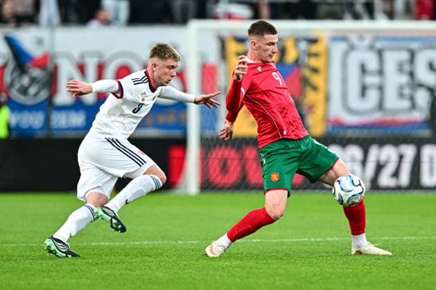 L-R Adam Sevinsky (CZE) and Stivan Stojancov (BGR) in action during the UEFA Under-21 European Football Championship qualifier Group B match Czechia vs Bulgaria, Hradec Kralove, Czech Republic, September 30, 2026. (CTKxPhoto DavidxTanecek) CTKPhotoP2026093007788  CTKPhotoP2026093007788