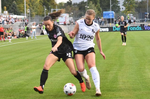 September 30, 2026, xhbx, Soccer: UEFA Women s Europa Cup Qualifiers, Eintracht Frankfurt vs. Fimleikafelag Hafnarfjördur, featuring Hayley Raso (Eintracht Frankfurt Women) and Mackenzie Smith (Fimleikafelag Hafnarfjördur), Frankfurt