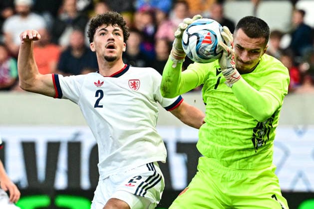 L-R Filip Lissah (CZE) and goalkeeper Plamen Andrejev (BGR) in action during the UEFA Under-21 European Football Championship qualifier Group B match Czechia vs Bulgaria, Hradec Kralove, Czech Republic, September 30, 2026. (CTKxPhoto DavidxTanecek) CTKPhotoP2026093007955  CTKPhotoP2026093007955