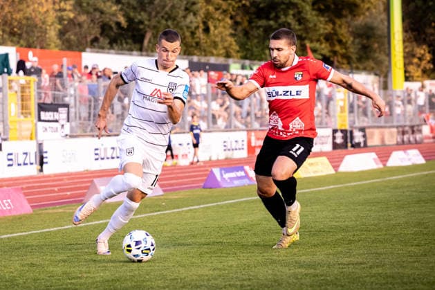 TSG Balingen vs. SSV Ulm 1846 Soccer, State Cup, WFV Cup, Round of 16, BIZERBA ARENA Balingen 09 30 26 v l Simun Birkic SSV Ulm 1846 Soccer, 16, Jonas Braendle TSG Balingen Soccer, 11 TSG Balingen vs. SSV Ulm 1846 Soccer, State Cup, WFV Cup, Round of 16, BIZERBA ARENA Balingen, September 30, 2026; Photo by Lucca Fundel; Balingen, BIZERBA ARENA, Baden-Württemberg, Germany