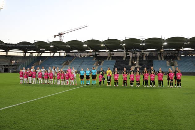 SOCCER - WEC, Sturm vs Wolfsburg GRAZ,AUSTRIA,30.SEP.26 - SOCCER - UEFA Women s Europa Cup, qualification, SK Sturm Graz vs VfL Wolfsburg. Image shows team of Wolfsburg and team of Sturm.  GEPAxpictures xChrisxBauer