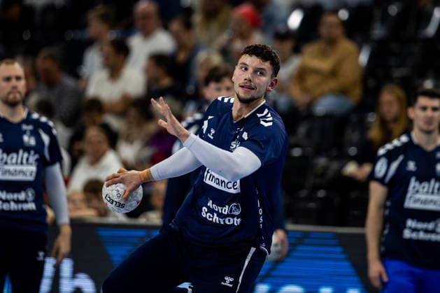 FLENSBURG, GERMANY - SEPTEMBER 30: Marko Grgic (SG Flensburg-Handewitt, 17) during warm up during the EHF European League match between SG Flensburg-Handewitt vs Fraikin BM. Granollers at GGW Arena on matchday 1 of the Group Matches Group E on September 30, 2026 in Flensburg, Germany. Schleswig-Holstein Germany Copyright: xMarioxM.xKobergx