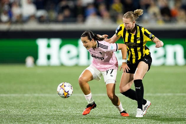 September 30, 2026: Amaiur Sarriegi of Juventus and Emma Östlund of Häcken during the Women’s Champions League soccer match between Häcken and Juventus on September 30, 2026 in Gothenburg. Photo by Michael Erichsen, BILDBYRAN COP 89 MI1032. soccer, football, UEFA Women’s Champions League, Häcken, Juventus, women’s soccer, women’s football, UEFA Women’s Champions League, Häcken, Juventus, women’s soccer, women’s football Copyright: MICHAELxERICHSEN BB260930MI037