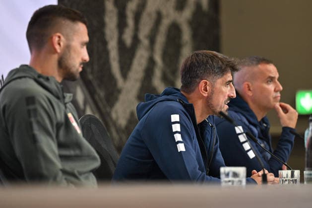 SERBIA press conference, PK, Pressekonferenz DUSAN TADIC and VELJKO PAUNOVIC coach of Serbia press conference at Allianz arena , Munich 01.10.2026 Foto: FOOTBALL, SERBIA, GERMANY, UEFA NATIONS LEAGUE, PRESS CONFEFERENCE Munich Allianz arena Germany Copyright: xMarkoxMetlas xMNxPressx