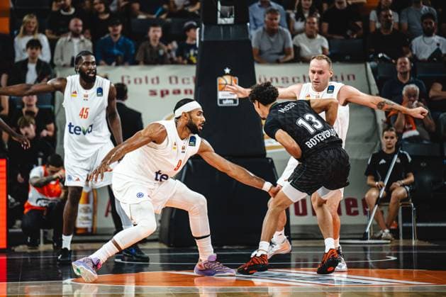 Armel Traore, ratiopharm Ulm, Javante McCoy of Balkan Botevgrad and Devin Schmidt of ratiopharm Ulm battle for the ball during the BKT EuroCup 2026–2027 match between ratiopharm Ulm and Balkan Botevgrad at ratiopharm Arena on September 30, 2026 in Neu Ulm, Germany. Photo by Harry Langer, DeFodi Images