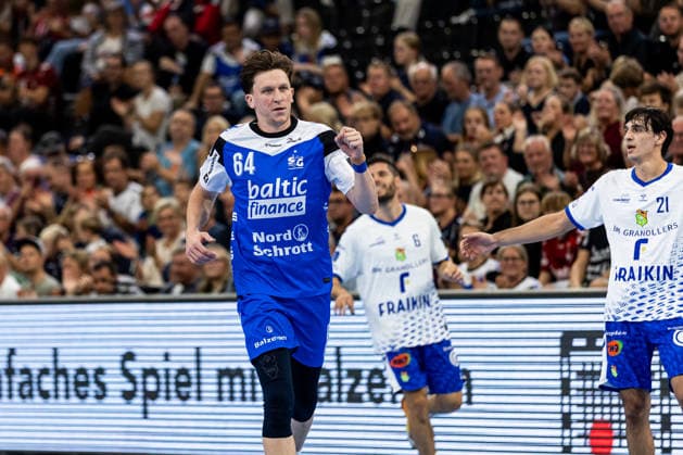 FLENSBURG, GERMANY - SEPTEMBER 30: celebration goal celebration Lasse Kjaer Moller (SG Flensburg-Handewitt, 64) during the EHF European League match between SG Flensburg-Handewitt vs Fraikin BM. Granollers at GGW Arena on matchday 1 of the Group Matches Group E on September 30, 2026 in Flensburg, Germany. Schleswig-Holstein Germany Copyright: xMarioxM.xKobergx