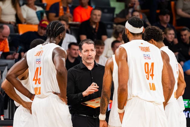 BKT EuroCup: Ratiopharm Ulm vs. Balkan Botevgrad, September 30, 2026, Ulm, GERMANY September 30, 2026 Ty Harrelson, head coach of ratiopharm Ulm, takes a break from coaching during the game between ratiopharm Ulm and Balkan Botevgrad on Matchday 1 of the BKT EuroCup at the ratiopharm Arena Ulm Copyright: xBEAUTIFULxSPORTS Steinx