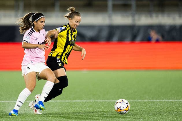 September 30, 2026: Alba Redondo of Juventus and Aivi Luik of Häcken during the Women’s Champions League soccer match between Häcken and Juventus on September 30, 2026 in Gothenburg. Photo by Michael Erichsen, BILDBYRAN COP 89 MI1032 soccer football fotball UEFA Women s Champions League Häcken Juventus women s BBENG soccer football fotball UEFA Women s Champions League Häcken Juventus women s BBENG  Copyright: MICHAELxERICHSEN BB260930MI053