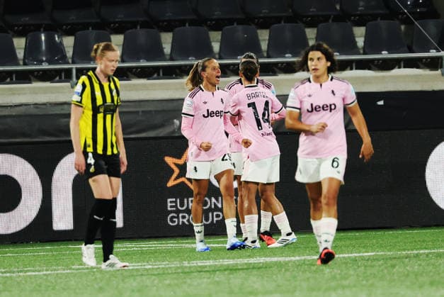 GOTHENBURG, SWEDEN 20260930 Juventus Tatiana Pinto scores the 0-1 goal during Wednesday s soccer match in the UEFA Women s Champions League between BK Häcken and Juventus FC at Bravida Stadium, GOTHENBURG, SWEDEN x9200x  Copyright: xAdamxIhse TTx WOMENS CHAMPIONS LEAGUE HÄCKEN - JUVENTUS