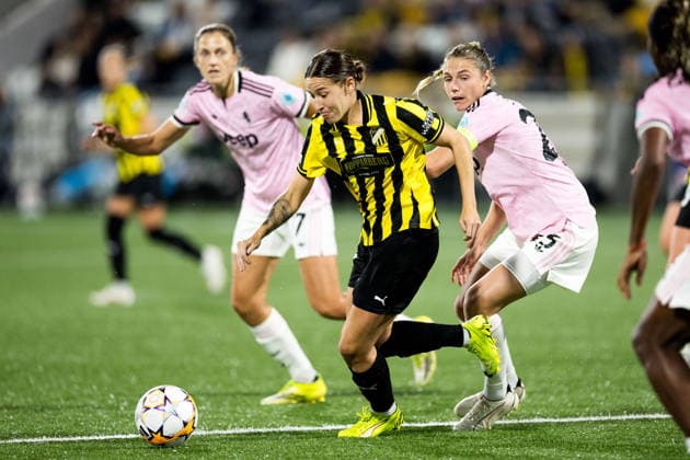 September 30, 2026: Tabitha Michelle Tindell of Häcken and Cecilia Salvai of Juventus during the Women’s Champions League soccer match between Häcken and Juventus on September 30, 2026 in Gothenburg. Photo by Michael Erichsen, BILDBYRAN COP 89 MI1032 soccer football fotball UEFA Women s Champions League Häcken Juventus women s BBENG soccer football fotball UEFA Women s Champions League Häcken Juventus women s BBENG  Copyright: MICHAELxERICHSEN BB260930MI062