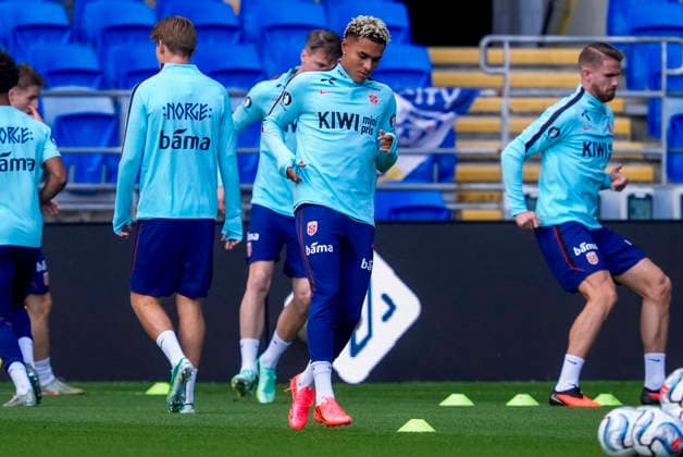 Soccer, Nations League: Wales vs. Norway, Nations League Cardiff, Wales 20260930 Antonio Eromonsele Nordby Nusa and the Norwegian national soccer team train at Cardiff City Stadium the day before the match against Wales Photo Lise Aserud NTB Cardiff Wales EDITORIAL USE ONLY RESTRICTED USE FOR BETTING COMPANIES  Copyright: xLisexAserudx xNTBx