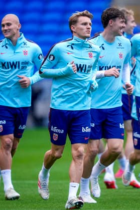 Soccer, Nations League: Wales vs. Norway, Nations League: Cardiff, Wales, September 30, 2026. Martin Odegaard during training at Cardiff City Stadium the day before the match against Wales. Photo by Lise Aserud, NTB, Cardiff, Wales. FOR EDITORIAL USE ONLY. RESTRICTED USE FOR BETTING COMPANIES.  Copyright: xLisexAserudx xNTBx