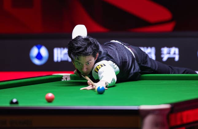 (260930) -- SHENZHEN, Sept. 30, 2026 -- Wu Yize competes during the round 3 match between Wu Yize and Xu Si of China at World Snooker Tour Shenzhen Open 2026 in Shenzhen, south China s Guangdong Province, Sept. 30, 2026. ) (SP)CHINA-SNOOKER-SHENZHEN OPEN (CN) MaoxSiqian 