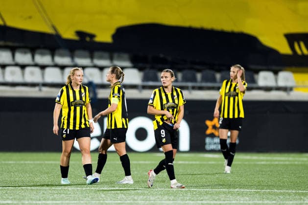 September 30, 2026: Johanna Fossdalsa Sorensen, Anna Anvegard, and Maja Bodin of Häcken look dejected after a 0–2 loss during the Women’s Champions League soccer match between Häcken and Juventus on September 30, 2026 in Gothenburg. Photo by Michael Erichsen, BILDBYRAN COP 89 MI1032: soccer, football, UEFA Women’s Champions League, Häcken, Juventus, women’s soccer, BBENG, soccer, football, UEFA Women’s Champions League, Häcken, Juventus, women’s soccer, BBENG, dejected Copyright: MICHAELxERICHSEN BB260930MI068