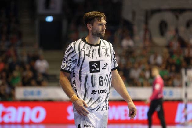 September 30, 2026, xgox, Opel HBL Handball, SC Magdeburg vs. THW Kiel, from left: Harald Reinkind (Kiel), 6 (Magdeburg)
