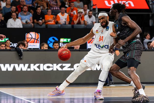 BKT EuroCup: Ratiopharm Ulm vs. Balkan Botevgrad, September 30, 2026, Ulm, GERMANY September 30, 2026 Armel Traore of Ratiopharm Ulm, No. 94, battles for the ball during the game between Ratiopharm Ulm and Balkan Botevgrad on Matchday 1 of the BKT EuroCup at the ratiopharm Arena Ulm Copyright: xBEAUTIFULxSPORTS Steinx