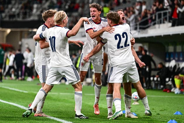Czech players celebrate victory in the UEFA Under-21 European Football Championship qualifier Group B match Czechia vs Bulgaria, Hradec Kralove, Czech Republic, September 30, 2026. (CTKxPhoto DavidxTanecek) CTKPhotoP2026093008257  CTKPhotoP2026093008257
